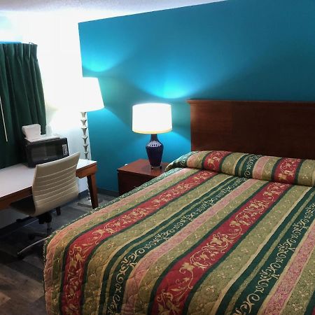 Econo Lodge Georgetown Bagian luar foto