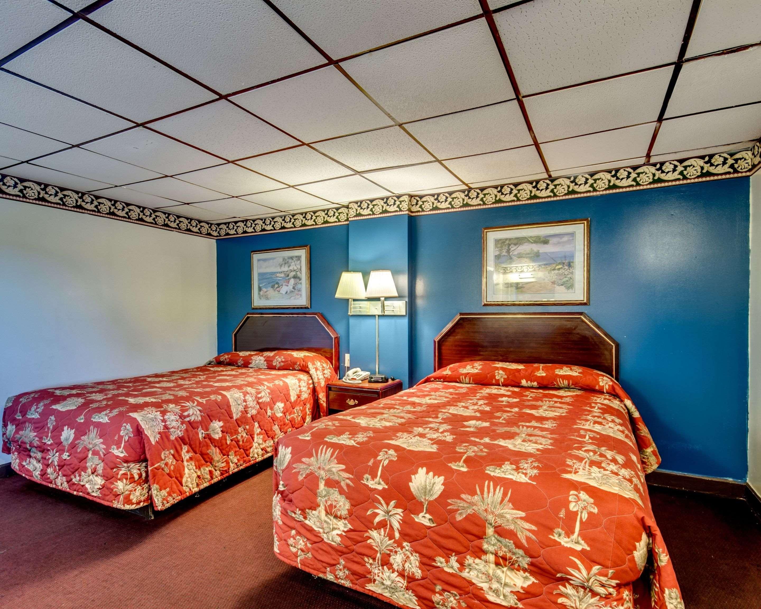 Econo Lodge Georgetown Bagian luar foto