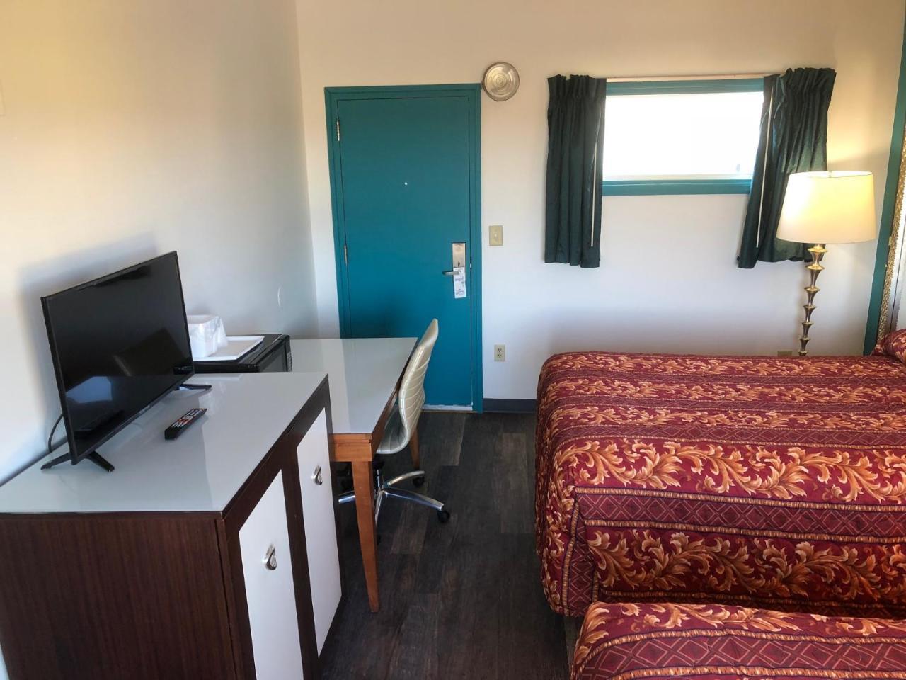 Econo Lodge Georgetown Bagian luar foto